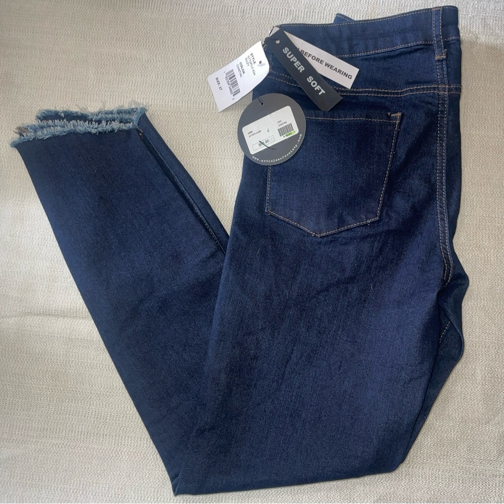 Articles of Society Women’s Size 27 Suzy Slant Hem Skinny Jeans Chatini Blue NWT